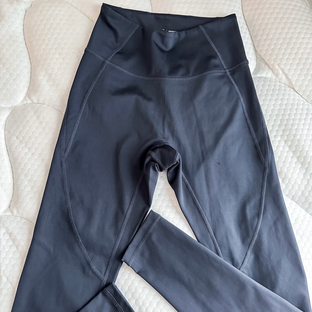 NWOT BuffBunny Size S Black Legging